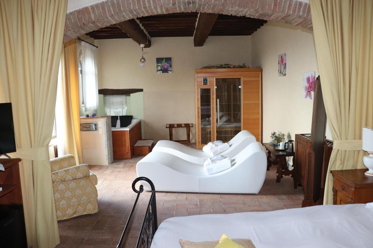 Hotel Relais Palazzo Di Luglio Сансеполкро Екстериор снимка